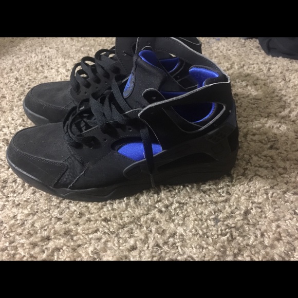 Nike Other - Nike air huarache size 11.5